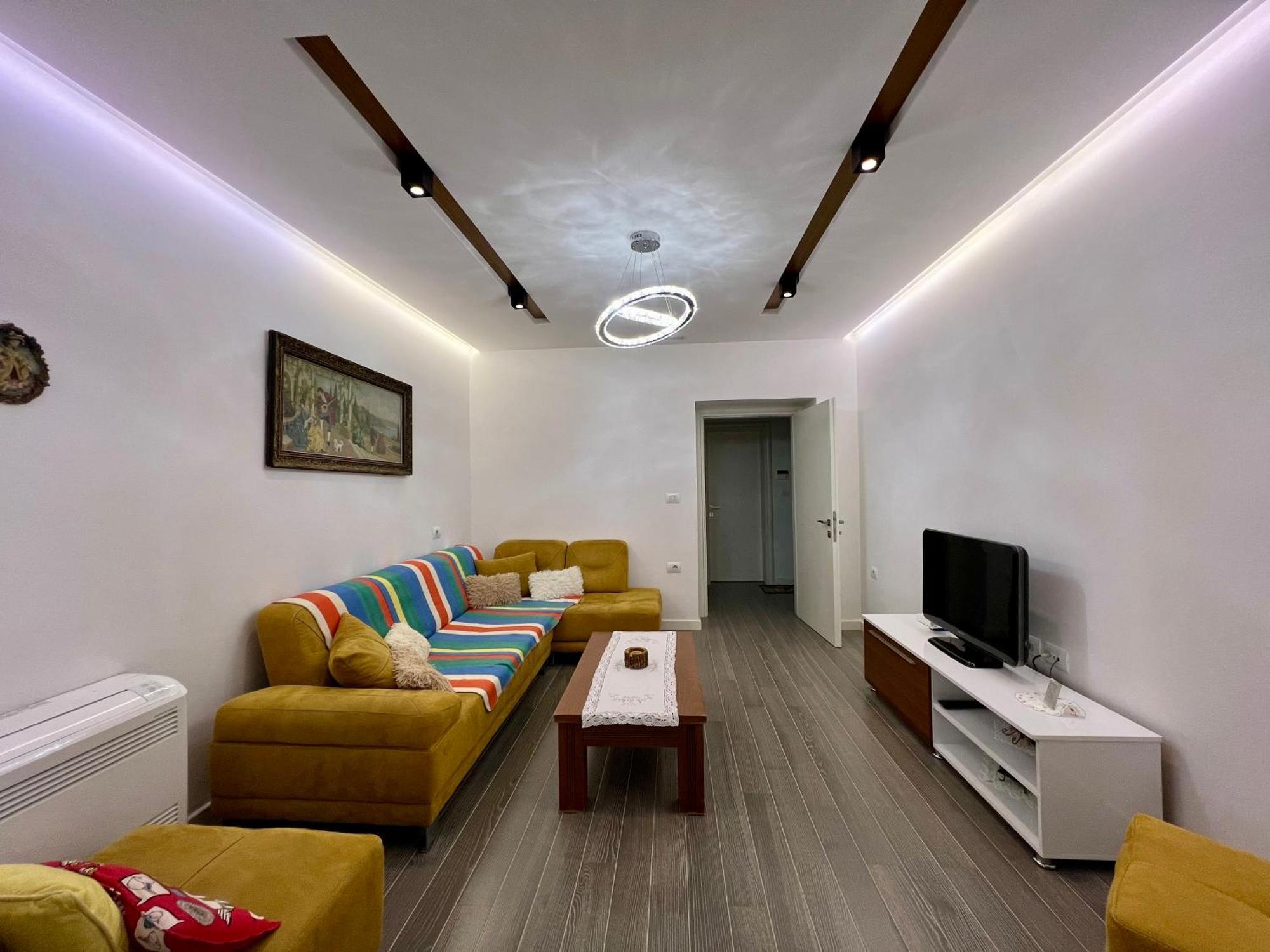 Alex Inn Gjirokastër Esterno foto